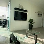 Апартаменты Hermoso Edificio Frente Al Mar, A Pie De Playa Y Hermosas Vistas *
