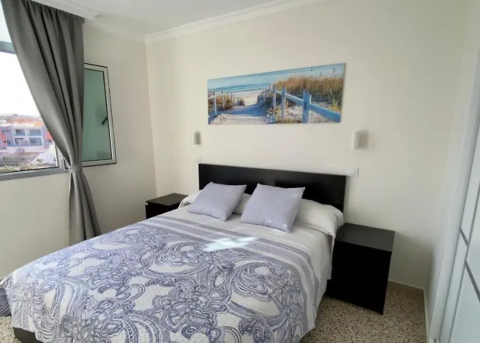 Hermoso Edificio Frente Al Mar, A Pie De Playa Y Hermosas Vistas Апартаменты *