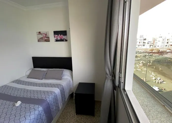 Hermoso Edificio Frente Al Mar, A Pie De Playa Y Hermosas Vistas * Лас-Пальмас-де-Гран-Канария