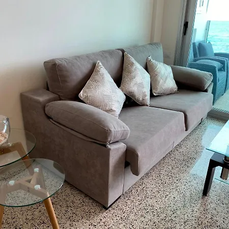 Hermoso Edificio Frente Al Mar, A Pie De Playa Y Hermosas Vistas Apartman