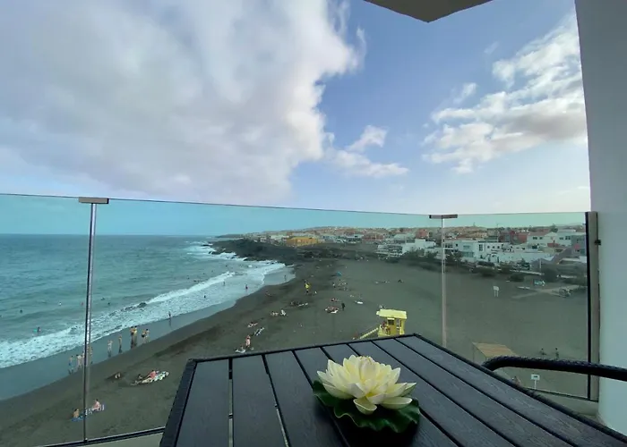 Hermoso Edificio Frente Al Mar, A Pie De Playa Y Hermosas Vistas * Las Palmas de Gran Canaria