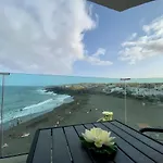 Hermoso Edificio Frente Al Mar, A Pie De Playa Y Hermosas Vistas * Las Palmas de Gran Canaria