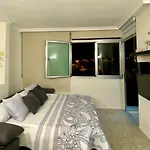 Apartament Hermoso Edificio Frente Al Mar, A Pie De Playa Y Hermosas Vistas *