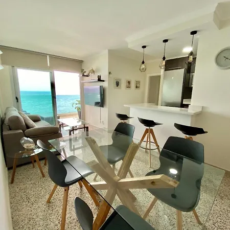 Frente Al Mar Con Gran Terraza Y Hermosas Vistas *