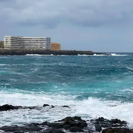 Hermoso Edificio Frente Al Mar, A Pie De Playa Y Hermosas Vistas * Las Palmas de Gran Canaria
