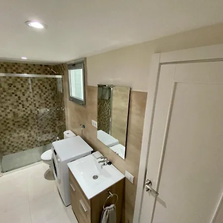 Apartamento Frente Al Mar Con Gran Terraza Y Hermosas Vistas *