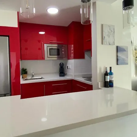 Apartamento Frente Al Mar Con Gran Terraza Y Hermosas Vistas *