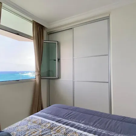 Frente Al Mar Con Gran Terraza Y Hermosas Vistas Apartamento *