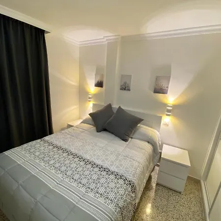Apartamento Frente Al Mar Con Gran Terraza Y Hermosas Vistas