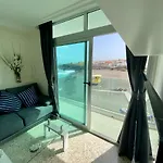 Lejlighed Hermoso Edificio Frente Al Mar, A Pie De Playa Y Hermosas Vistas *