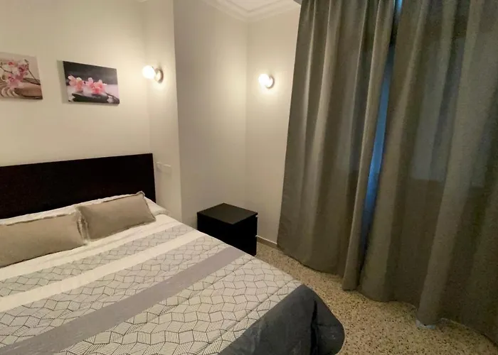 Hermoso Edificio Frente Al Mar Con Gran Terraza Y Hermosas Vistas